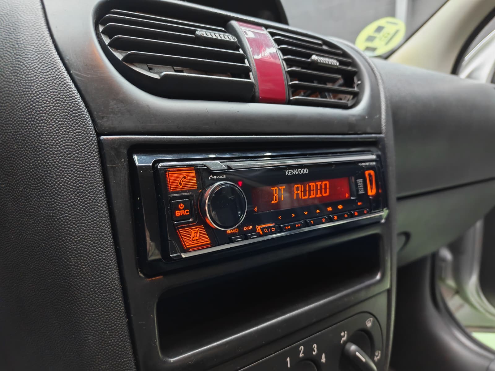 OPEL CORSA: imagen 20