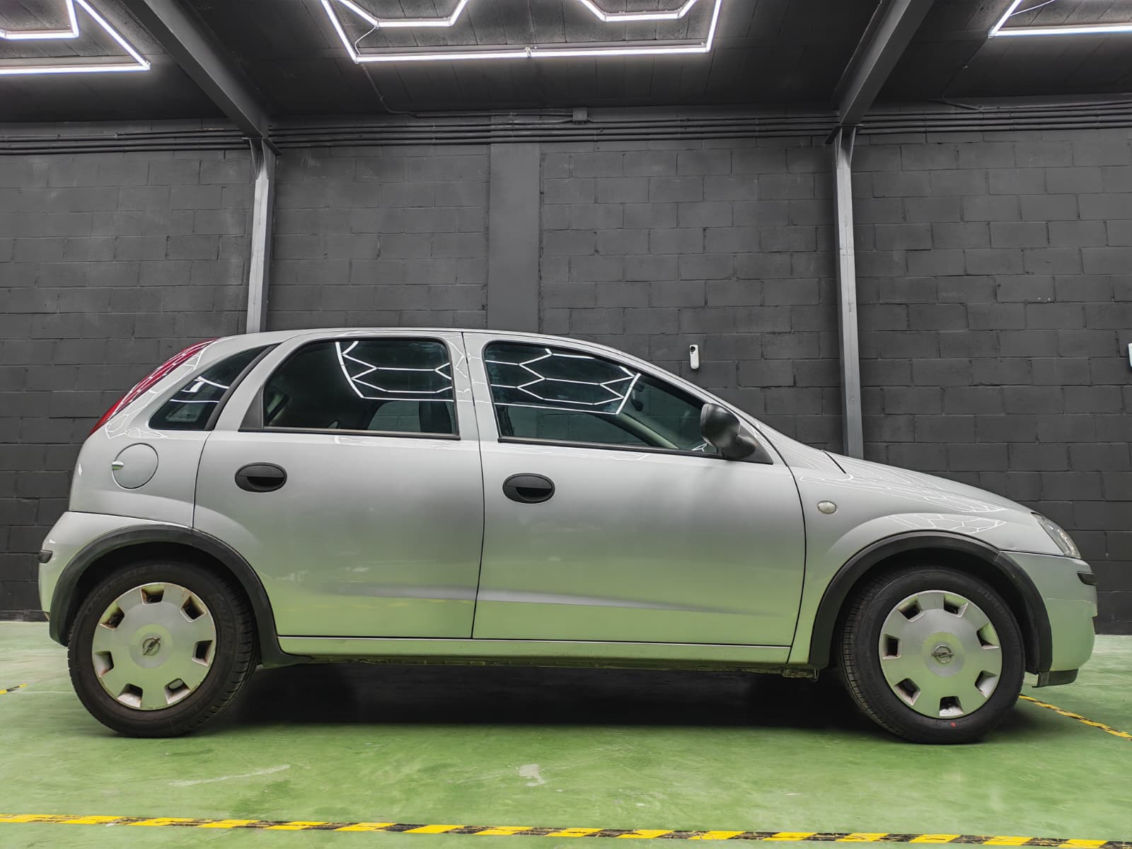 OPEL CORSA: imagen 8