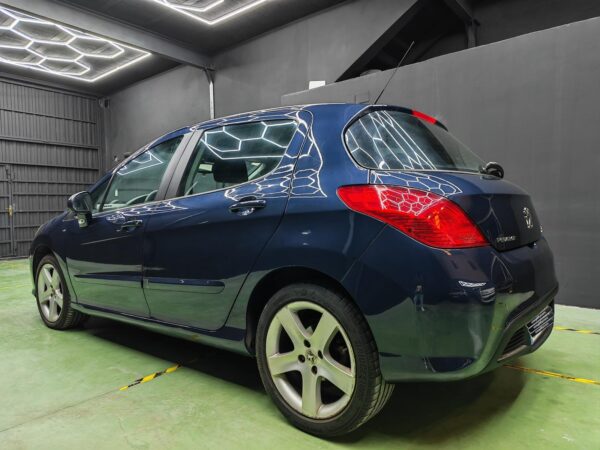 PEUGEOT 308 - 2.0HDI