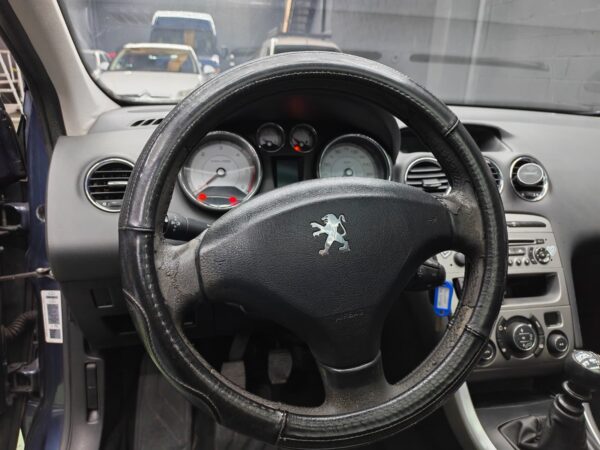 PEUGEOT 308 - 2.0HDI