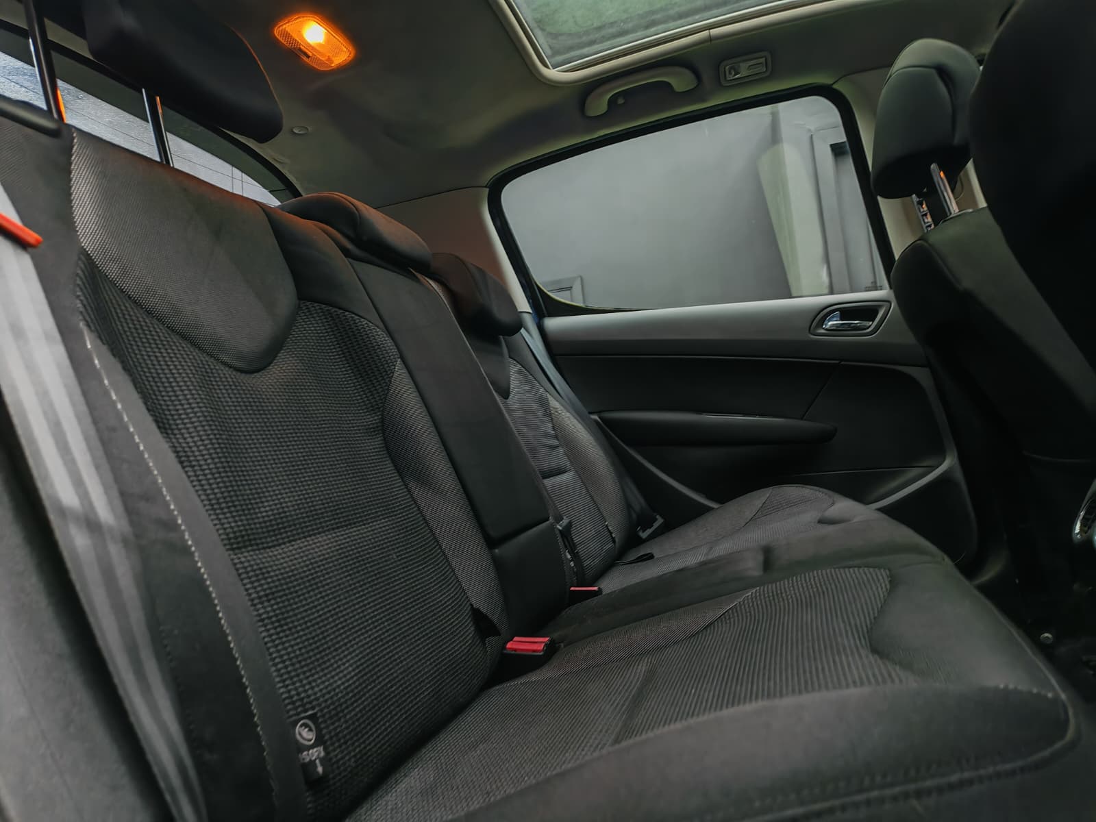 PEUGEOT 308 - 2.0HDI: imagen 19